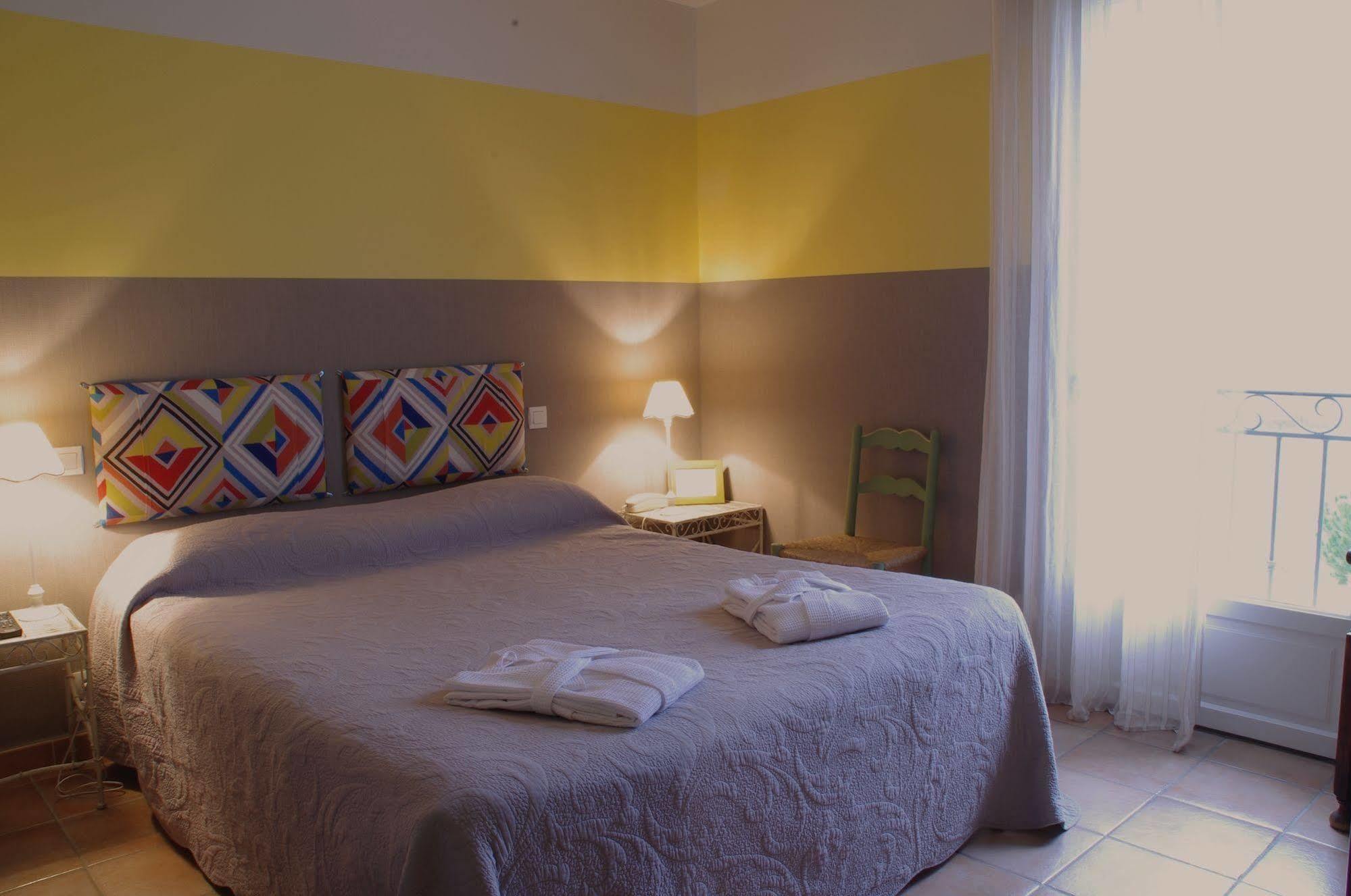 Hotel La Bastide D'Iris Vagnas Kültér fotó
